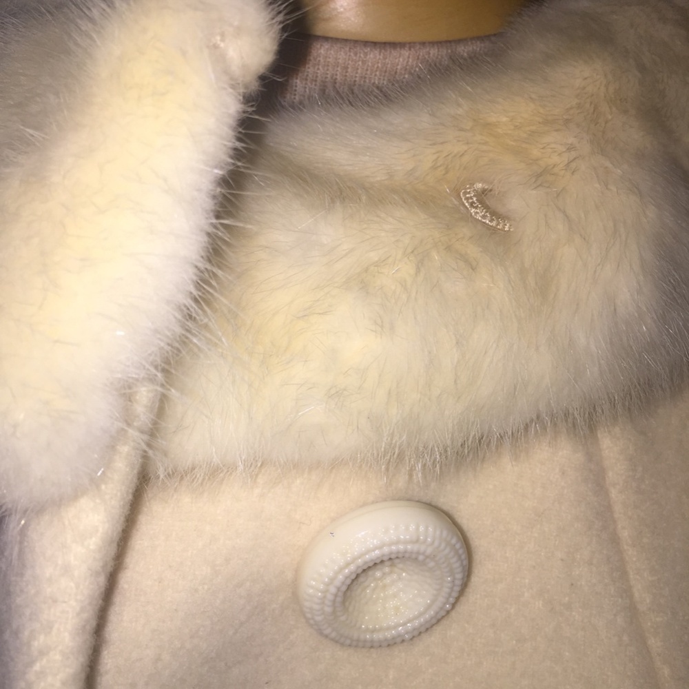 fur coat - Picture 4 of 6